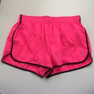 VICTORIA SECRET SPORT| hot pink shorts